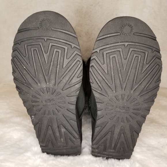 UGG TALL BAILEY BUTTONS - Picture 7 of 9